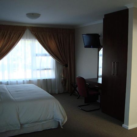 The Dondi Lodge Port Elizabeth Exterior foto
